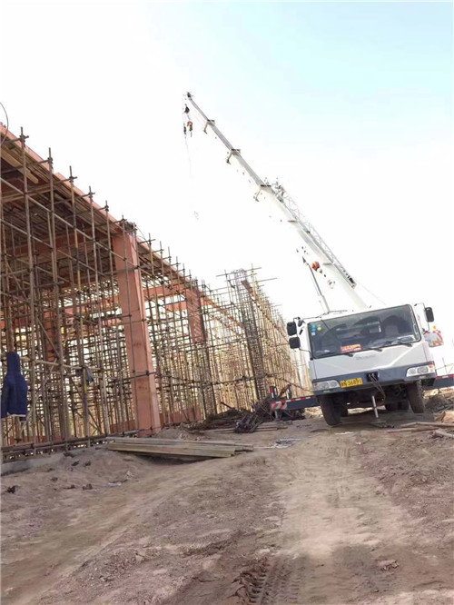 舞钢市吊车作业的安全注意事项有哪些？